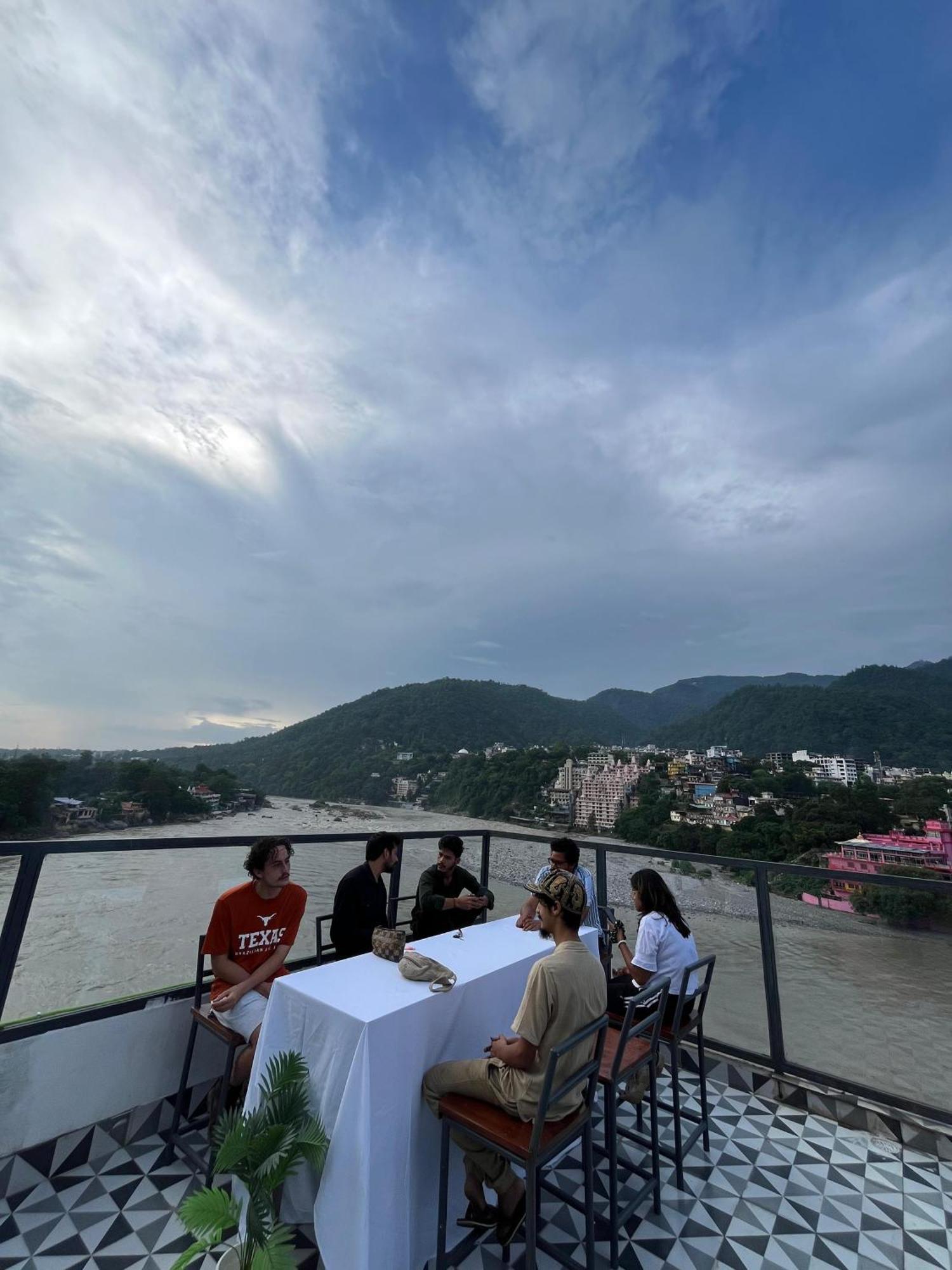 Хостел Joey'S By The Ganges Ришикеш Экстерьер фото