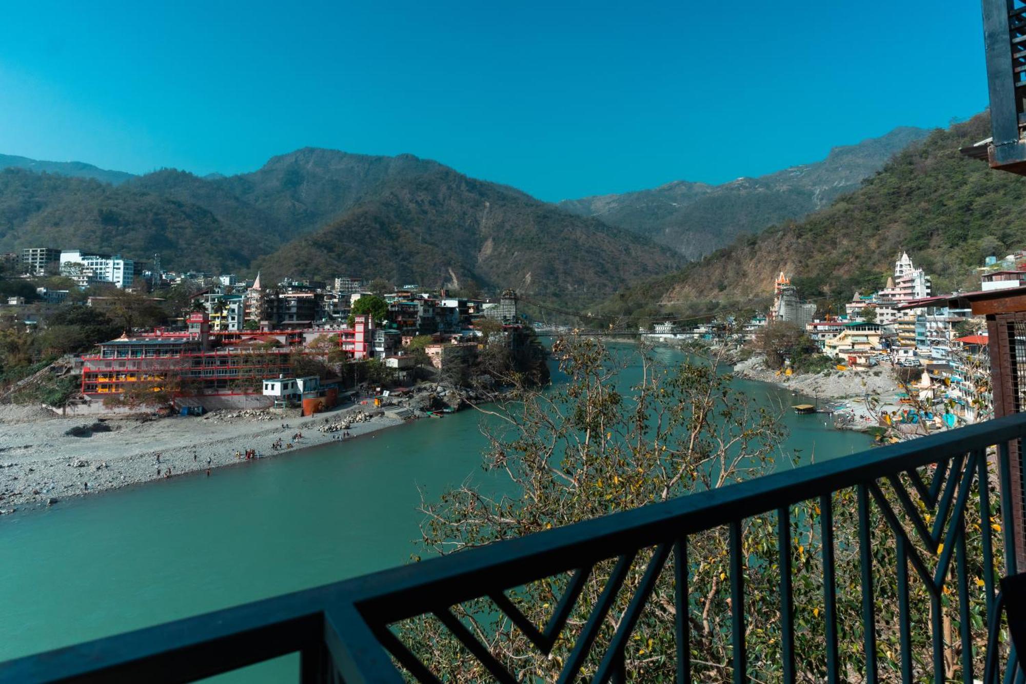 Хостел Joey'S By The Ganges Ришикеш Экстерьер фото